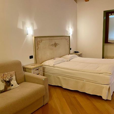 Relais Fontana Rosa B&B Wellness Caprino Veronese Esterno foto