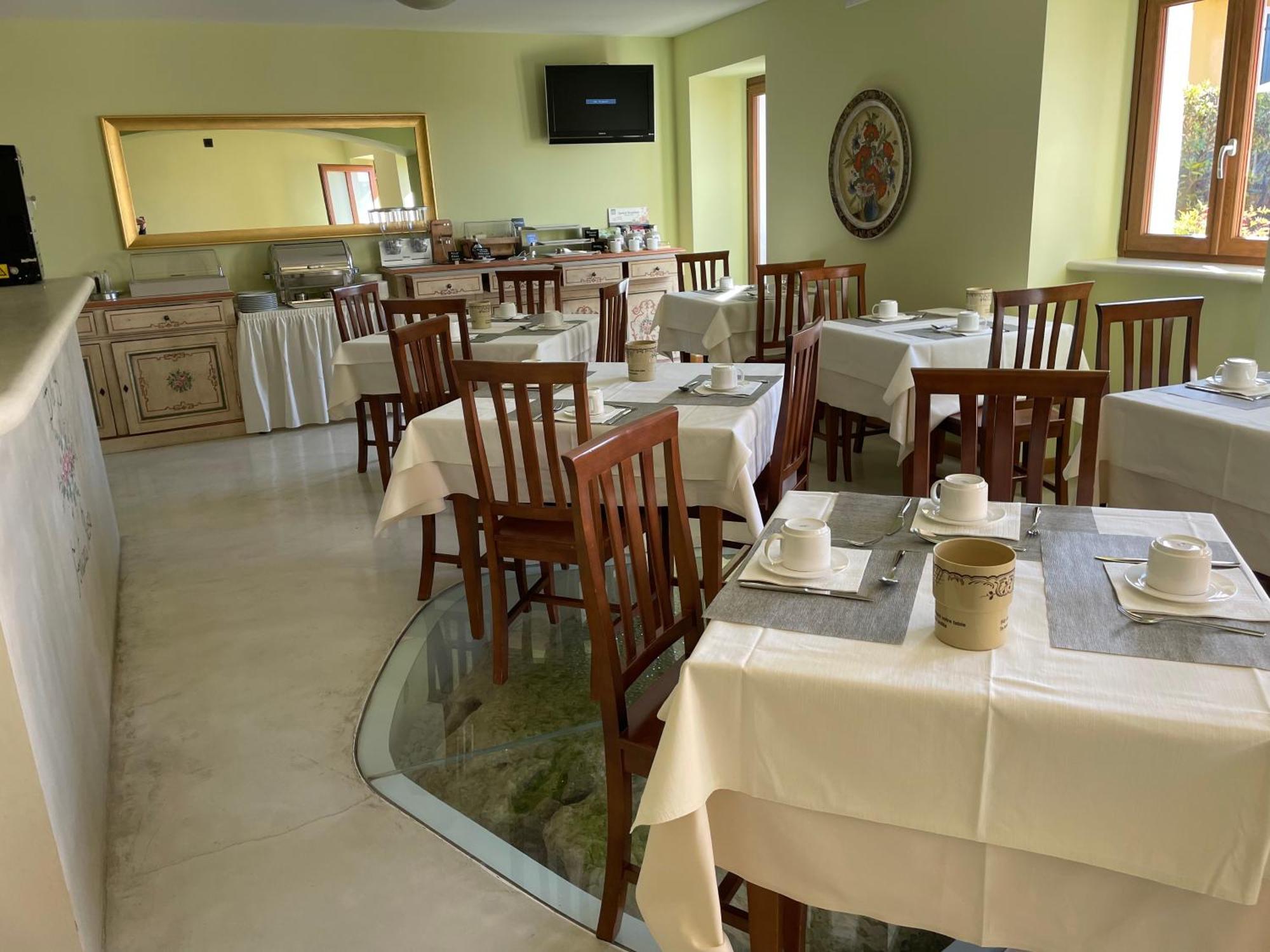 Relais Fontana Rosa B&B Wellness Caprino Veronese Esterno foto