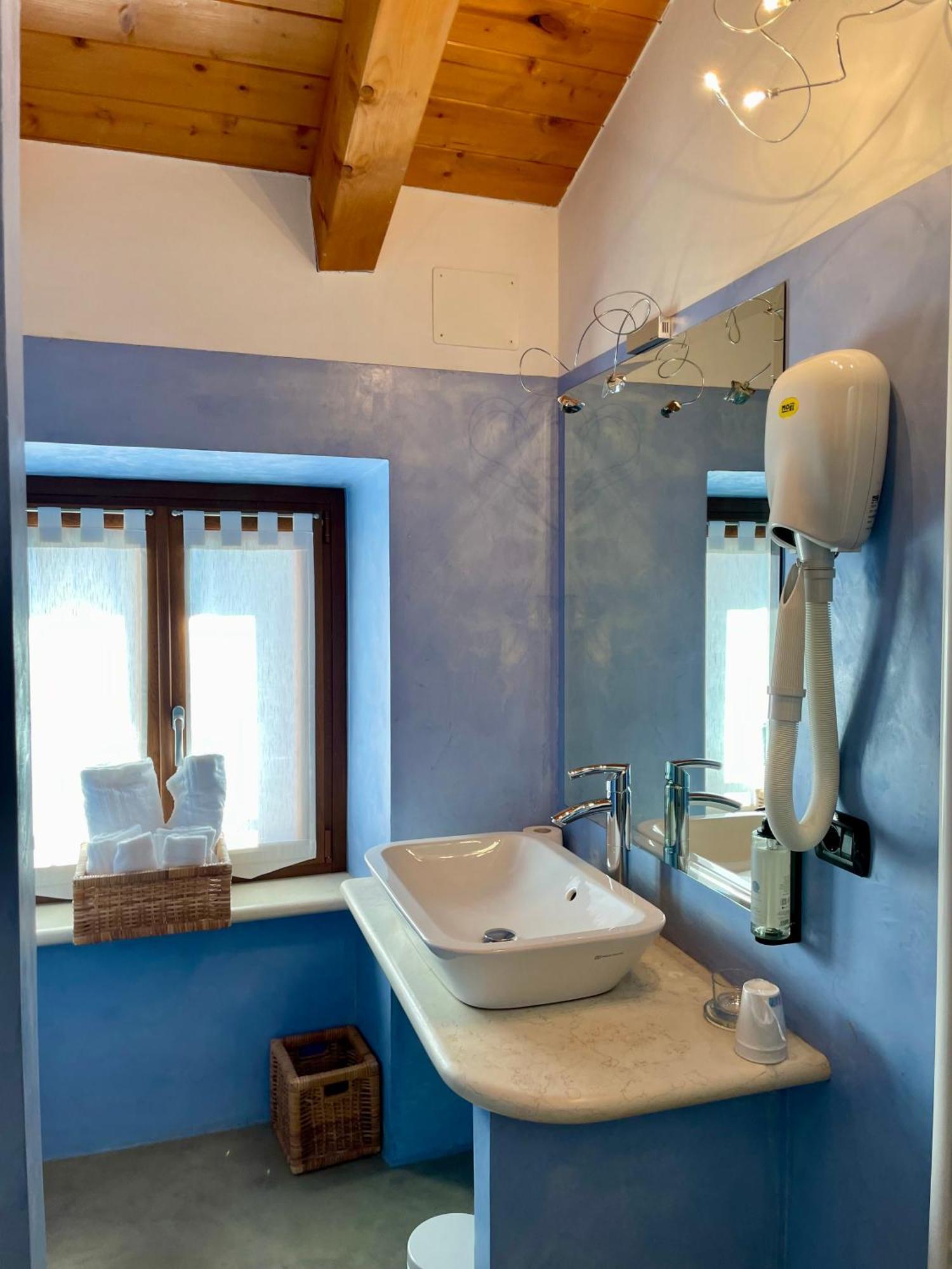 Relais Fontana Rosa B&B Wellness Caprino Veronese Esterno foto