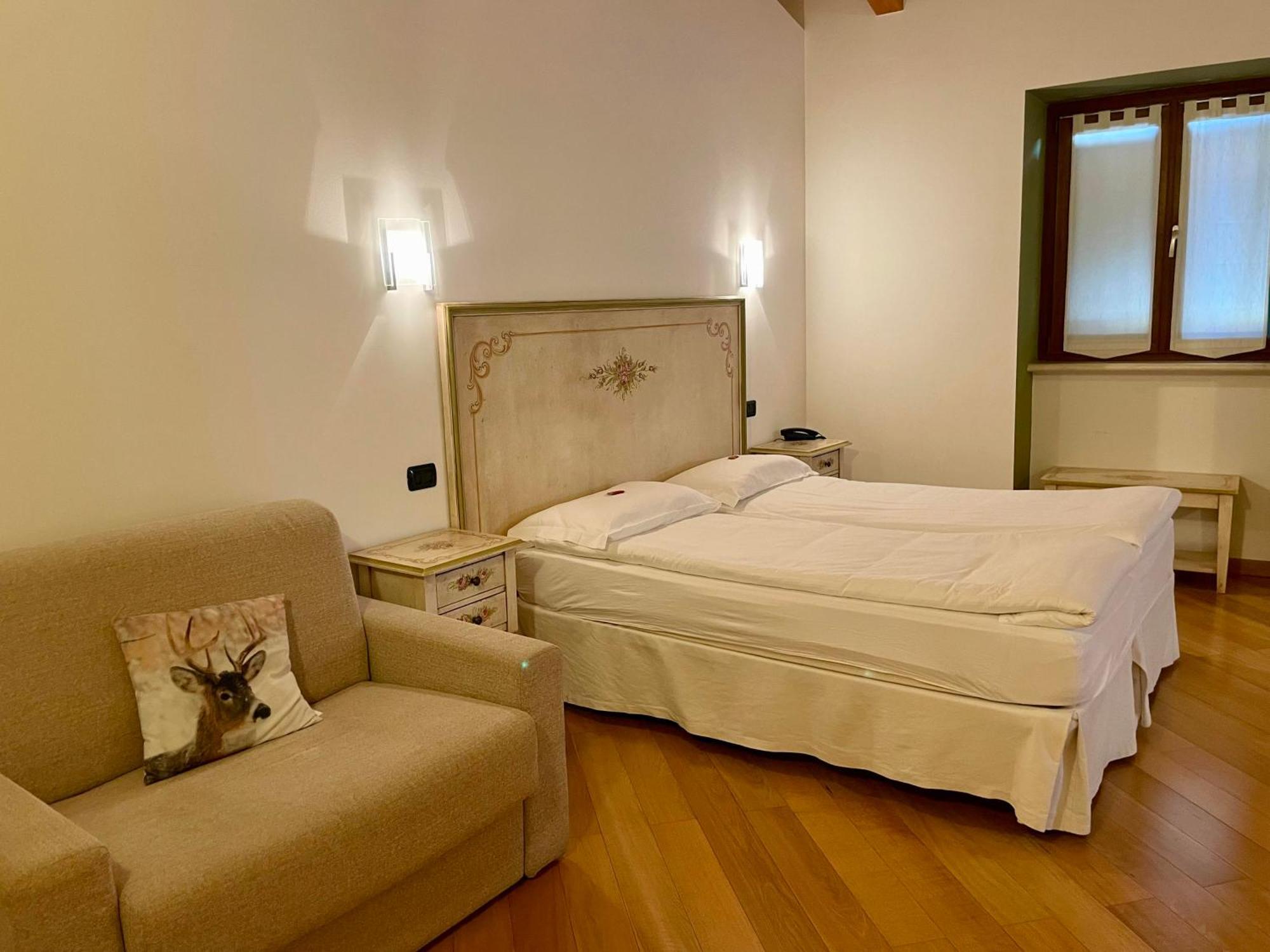 Relais Fontana Rosa B&B Wellness Caprino Veronese Esterno foto