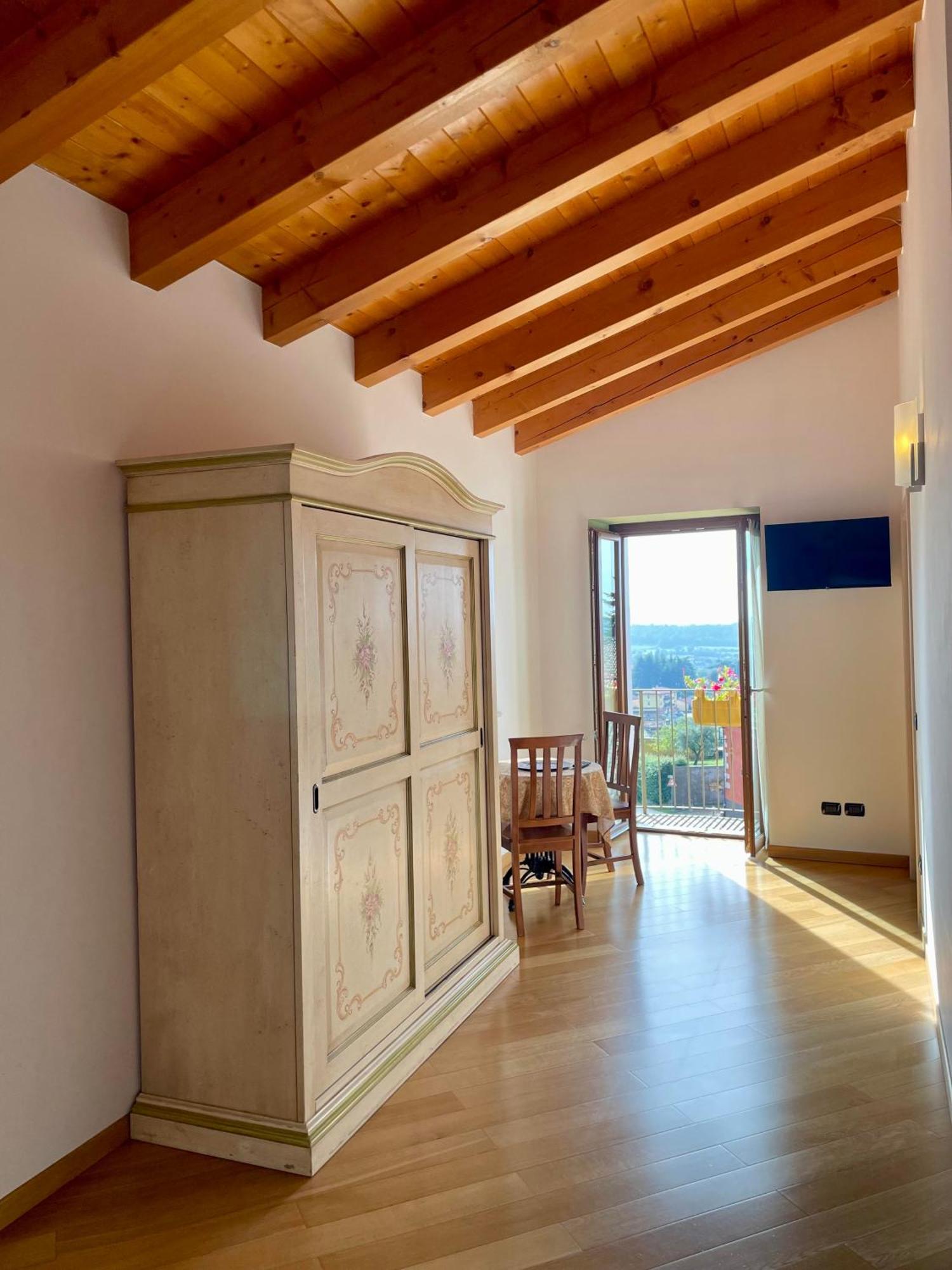 Relais Fontana Rosa B&B Wellness Caprino Veronese Esterno foto